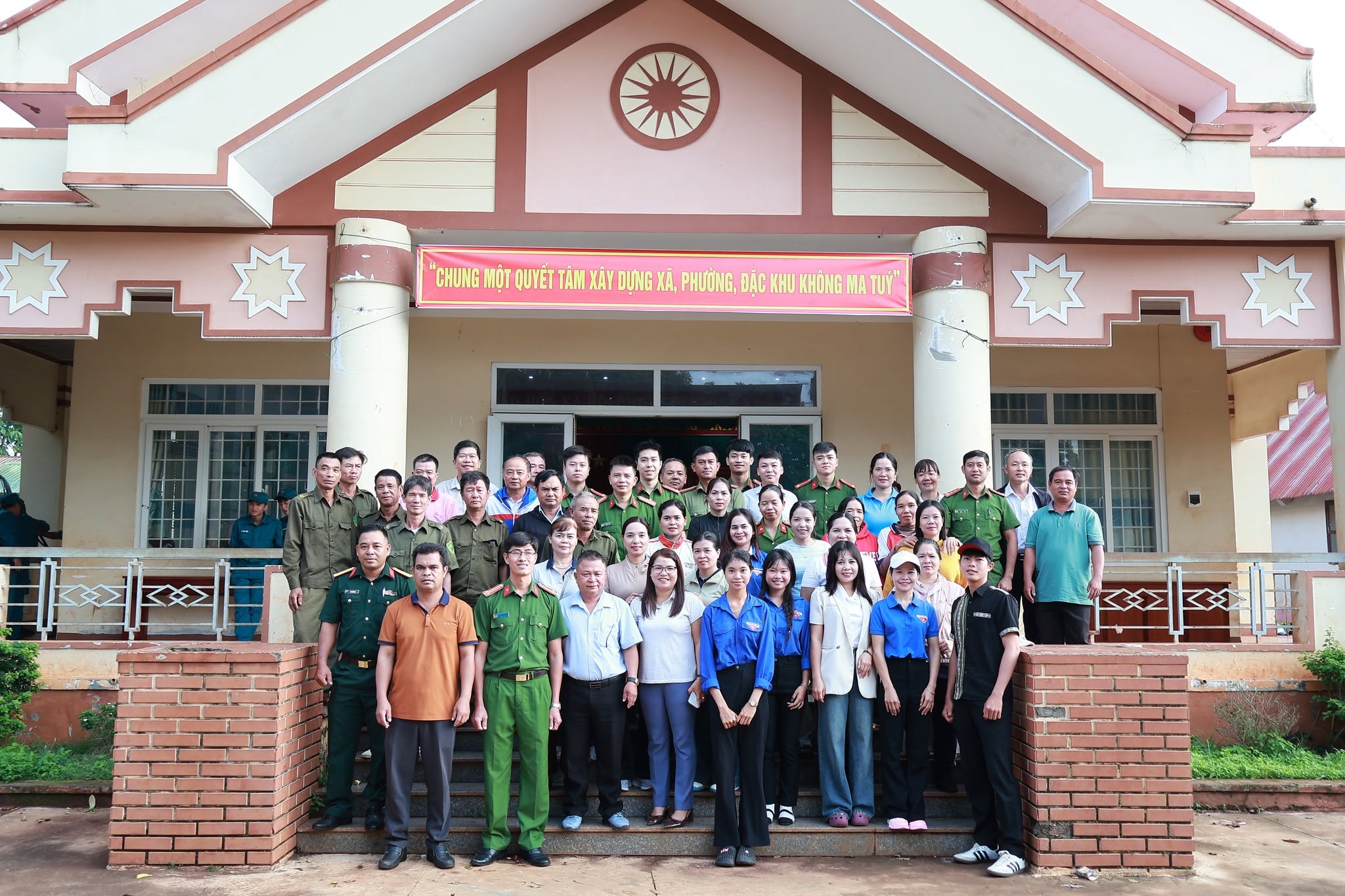 Lễ mít tinh hưởng ứng Tháng hành động phòng, chống ma túy năm 2026 tại xã Cuôr Đăng