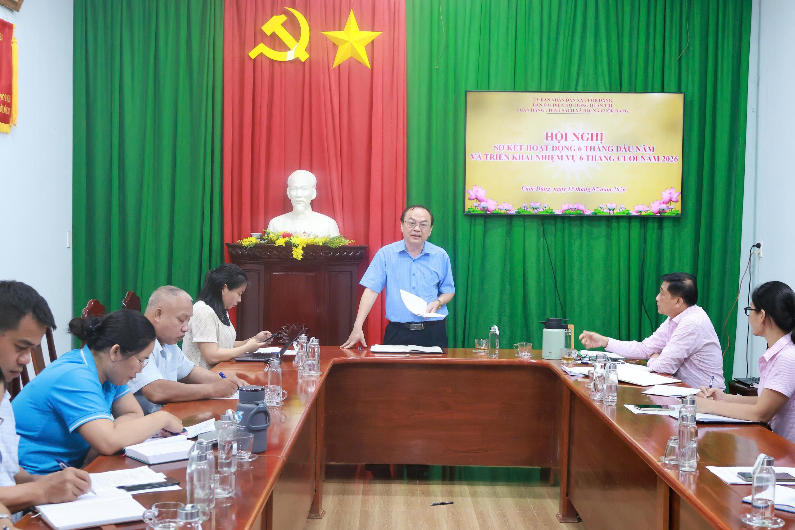 Ban đại diện Hội đồng quản trị Ngân hàng Chính sách xã hội xã Cuôr Đăng tổ chức Hội nghị sơ kết hoạt động 6 tháng đầu năm, triển khai nhiệm vụ quý III năm 2026