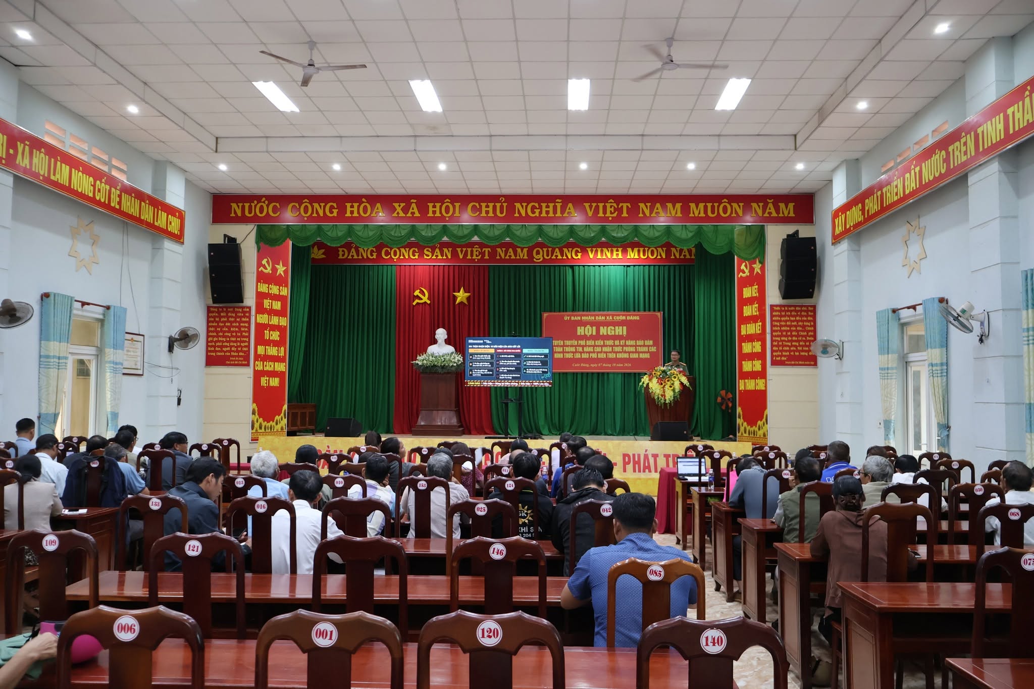 Hội nghị tuyên truyền, phổ biến kiến thức và kỹ năng bảo đảm an toàn thông tin, nâng cao nhận thức phòng tránh các hành vi lừa đảo trực tuyến trên không gian mạng